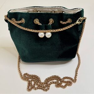 Elegant Green Velvet Chain Bag